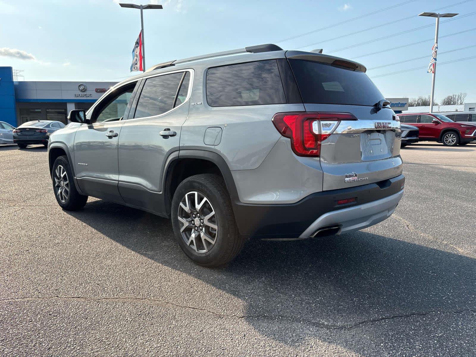 2023 GMC Acadia SLE