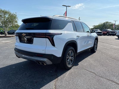 2024 Chevrolet Traverse LT