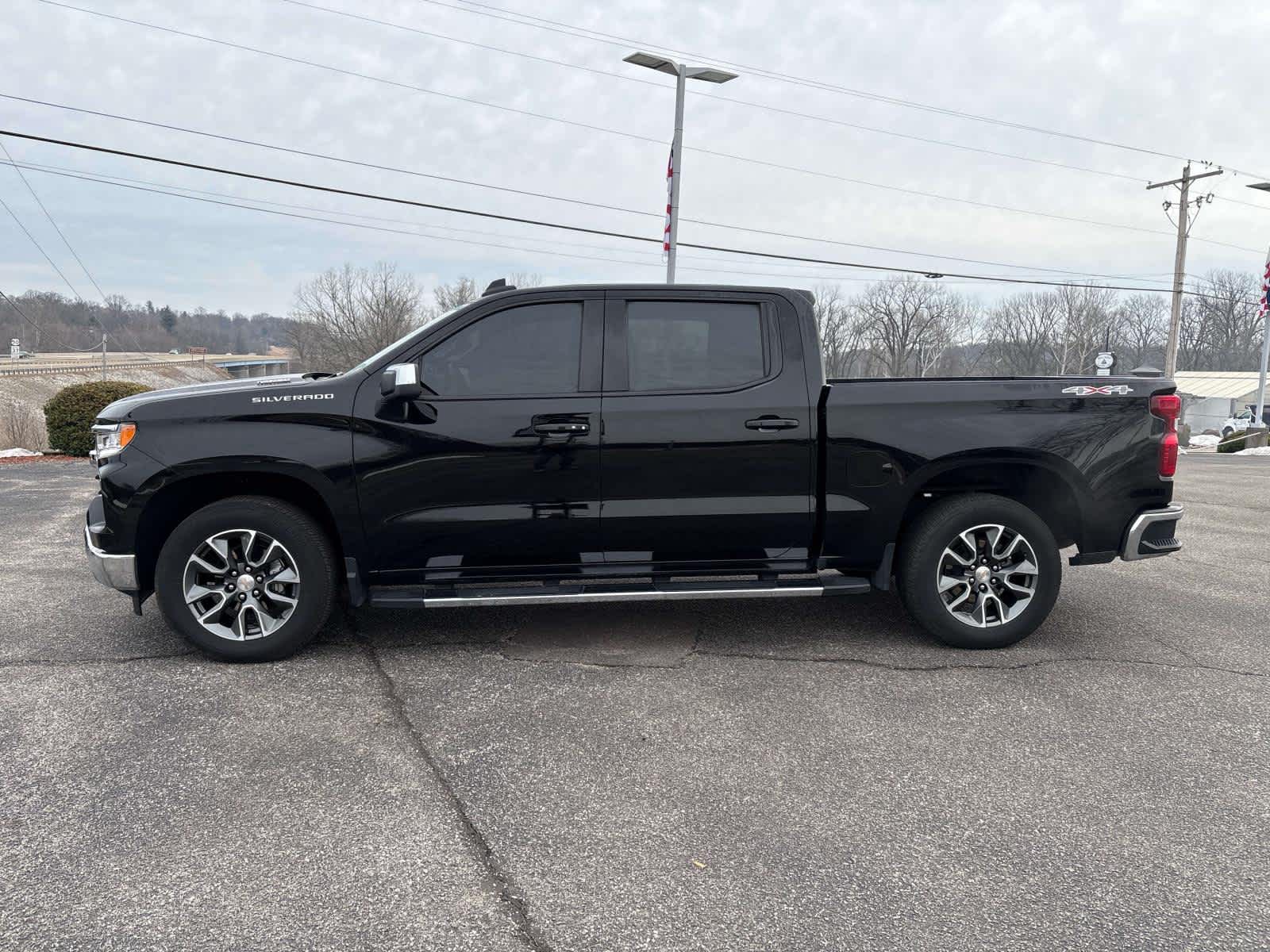 2024 Chevrolet Silverado 1500 LT (2FL)