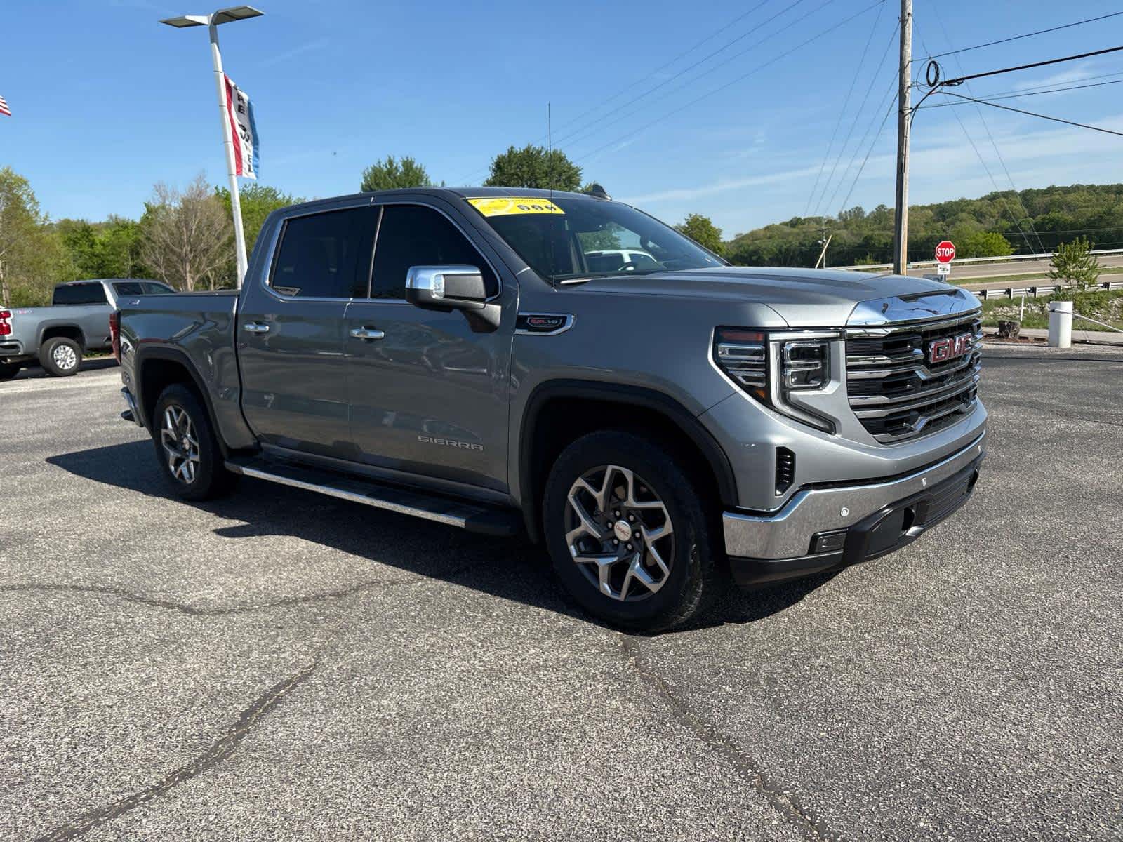 2024 GMC Sierra 1500 SLT