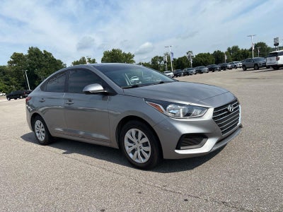 2022 Hyundai Accent SE