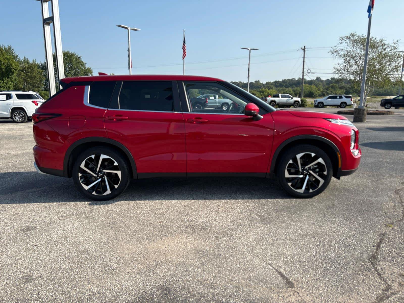 2024 Mitsubishi Outlander SE