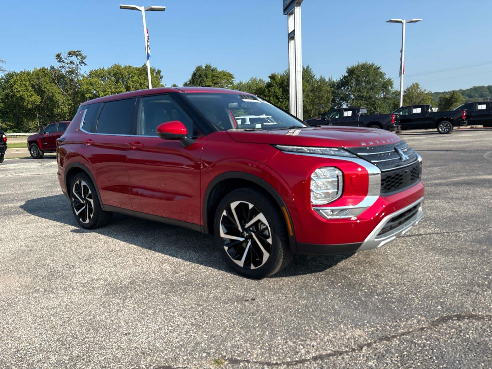 2024 Mitsubishi Outlander SE