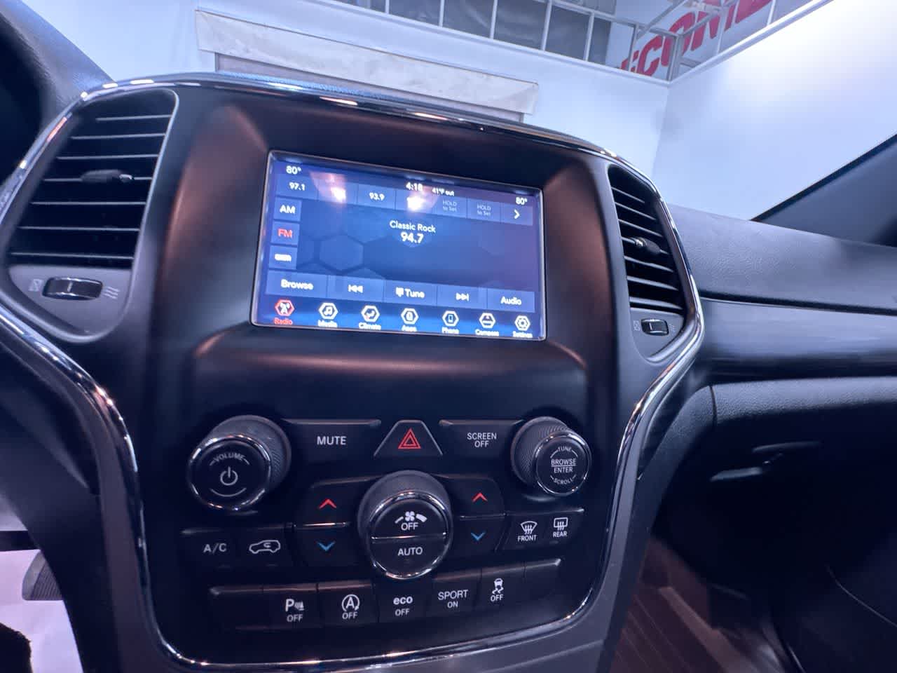 2020 Jeep Grand Cherokee Laredo E