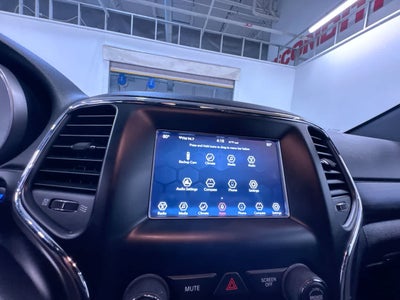 2020 Jeep Grand Cherokee Laredo E