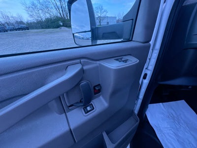 2023 Chevrolet Express Cutaway 3500 1WT