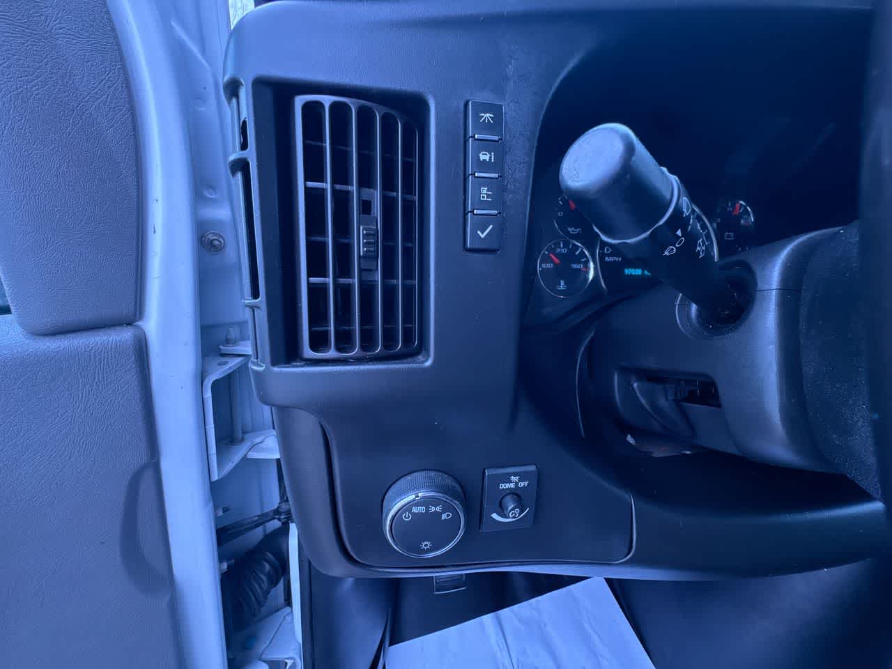 2023 Chevrolet Express Cutaway 3500 1WT