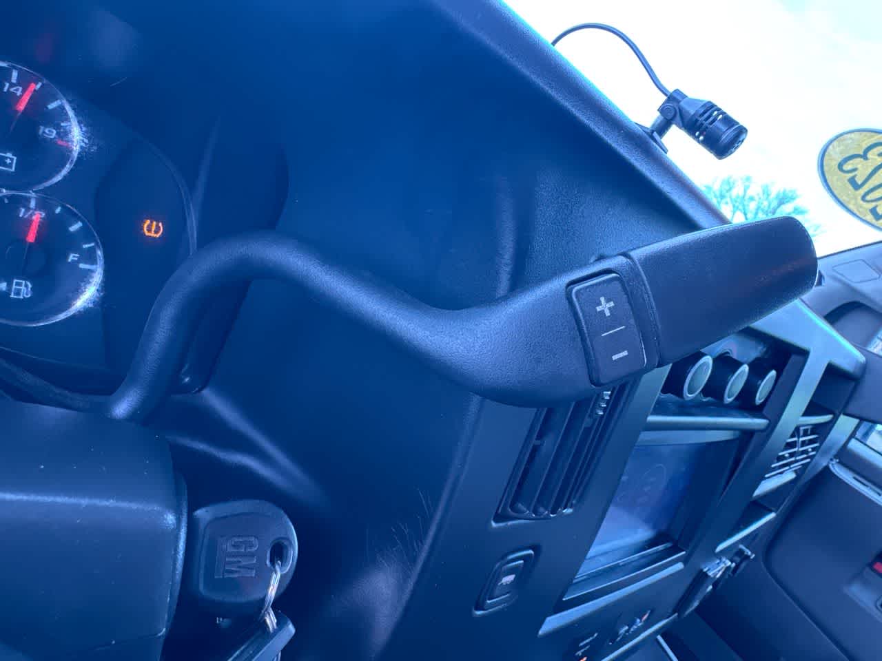 2023 Chevrolet Express Cutaway 3500 1WT