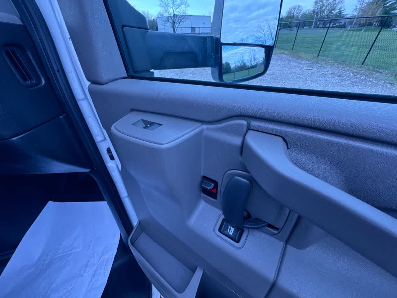 2023 Chevrolet Express Cutaway 3500 1WT