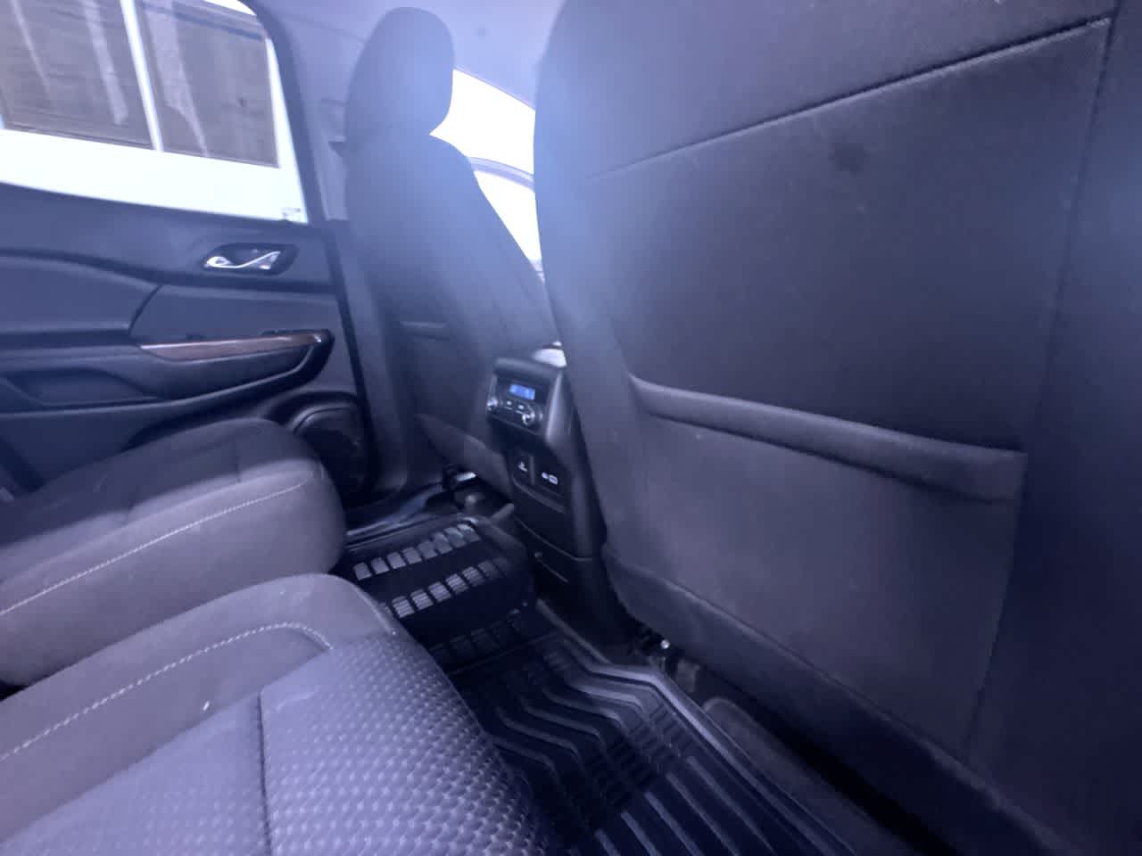 2020 GMC Acadia SLE