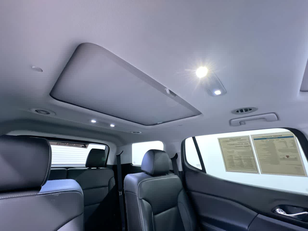 2021 GMC Acadia SLT