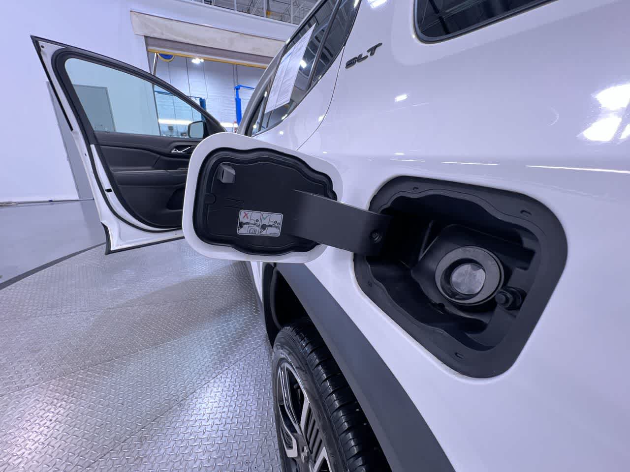 2021 GMC Acadia SLT