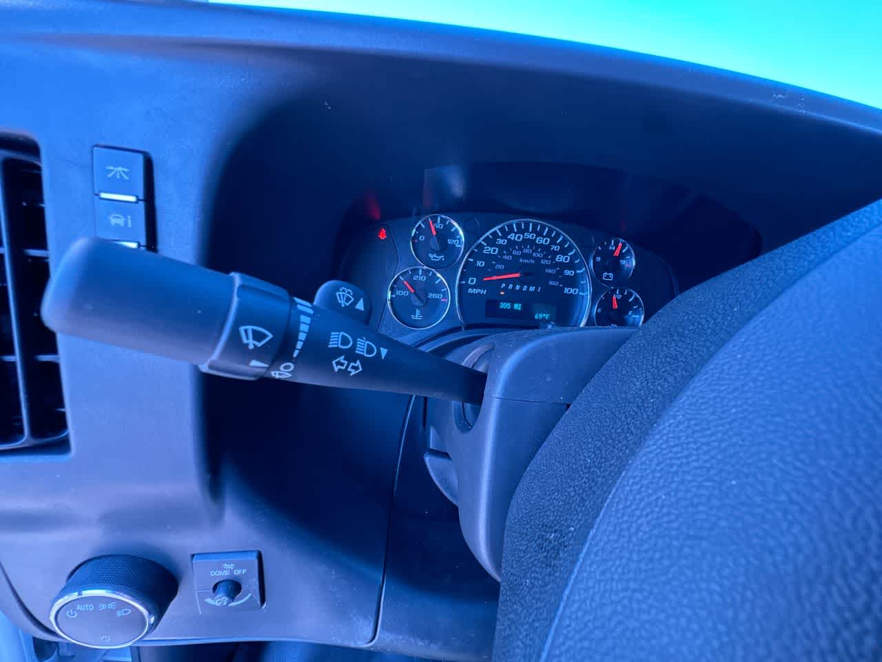 2026 Chevrolet Express Cutaway 3500 1WT