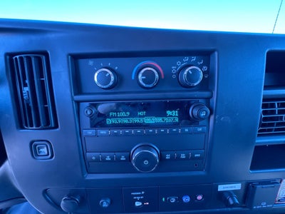 2026 Chevrolet Express Cutaway 3500 1WT