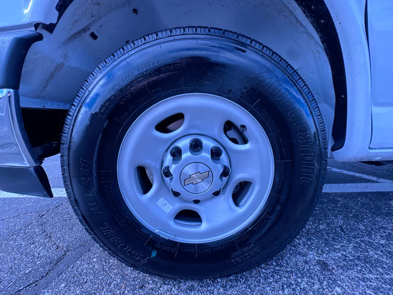 2026 Chevrolet Express Cutaway 3500 1WT