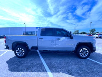 2024 Chevrolet Silverado 2500 HD Custom