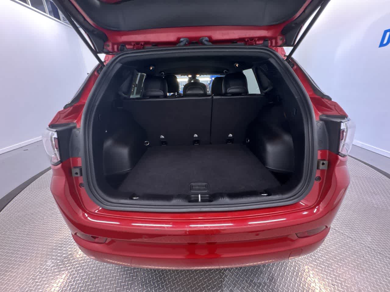 2023 Jeep Compass (RED) Edition