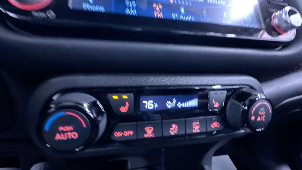 2024 Nissan Kicks SR