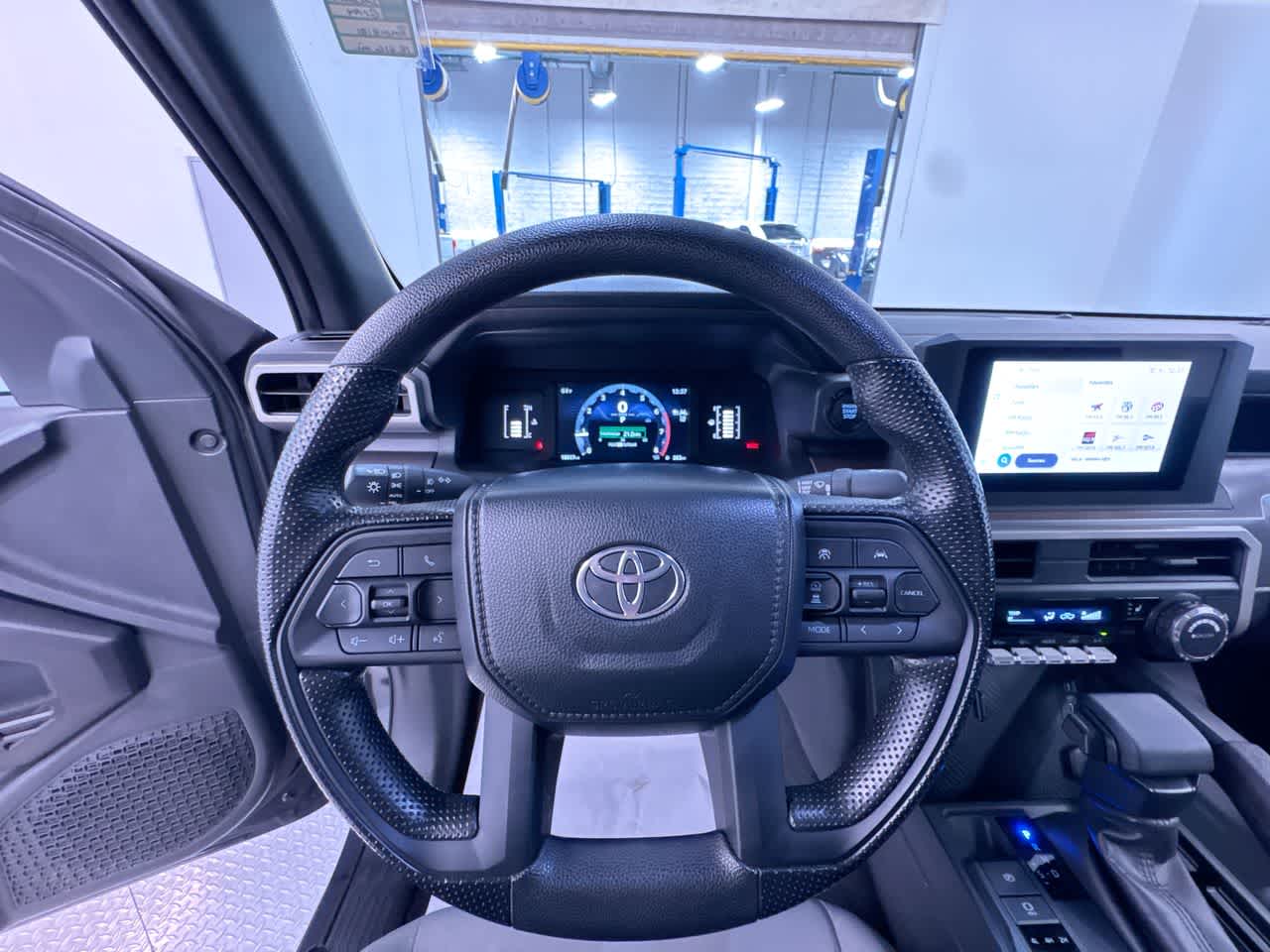 2024 Toyota Tacoma 4WD SR5
