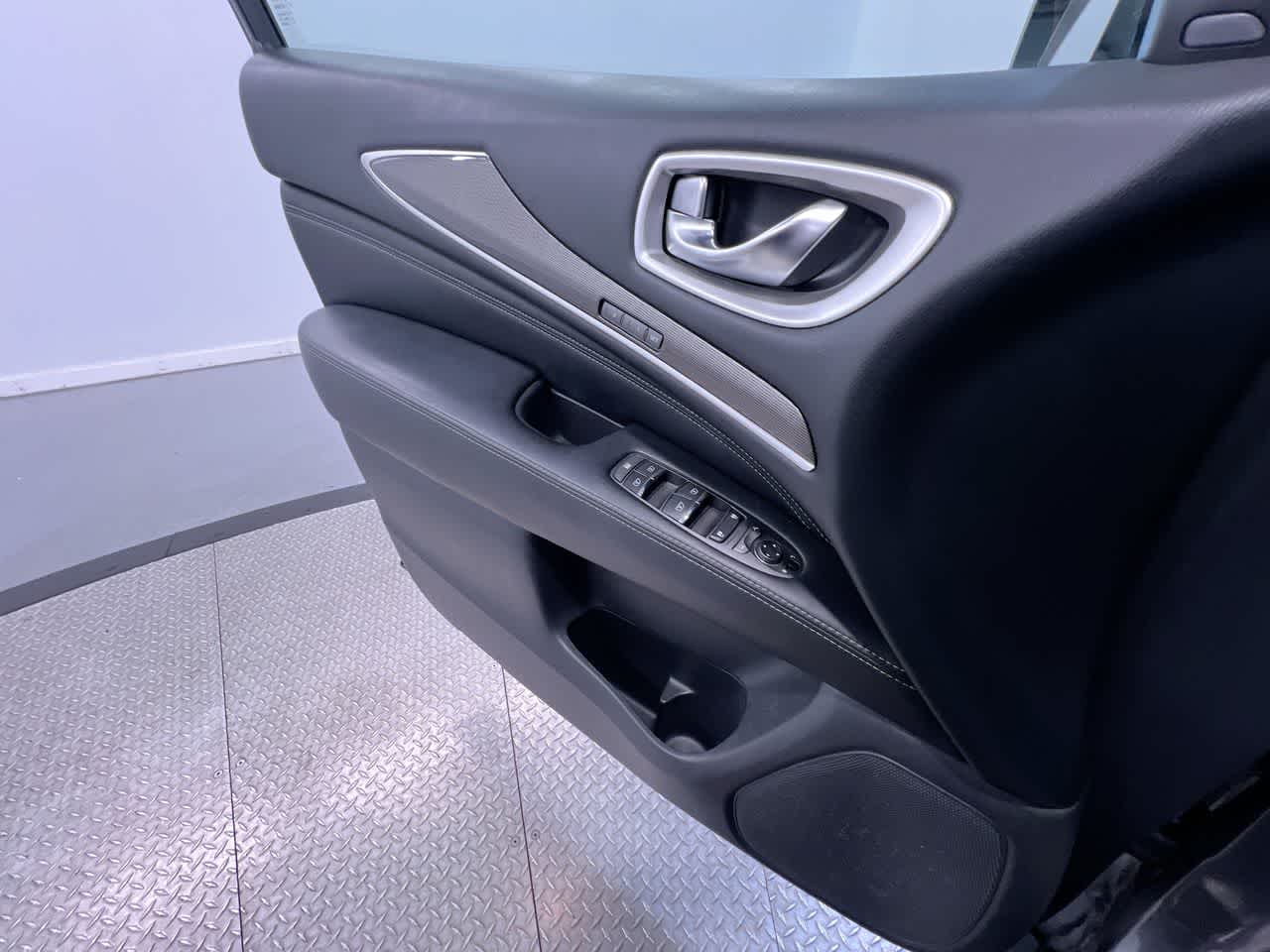2017 INFINITI QX60 awd