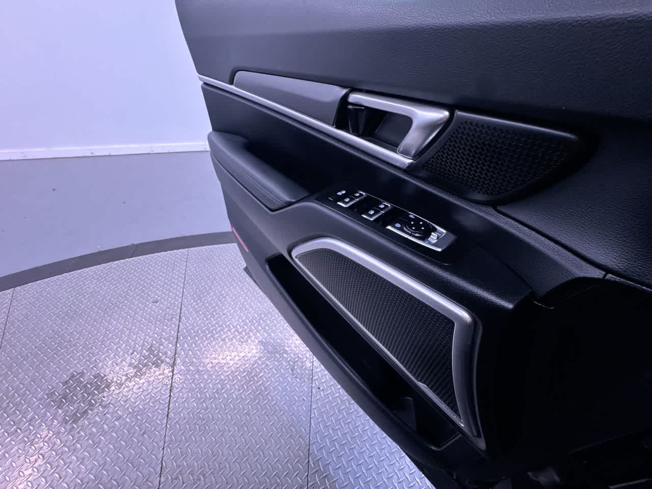 2023 Kia Telluride LX