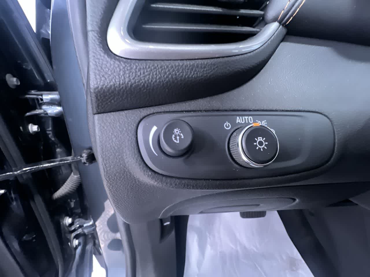 2022 Chevrolet Trax LS