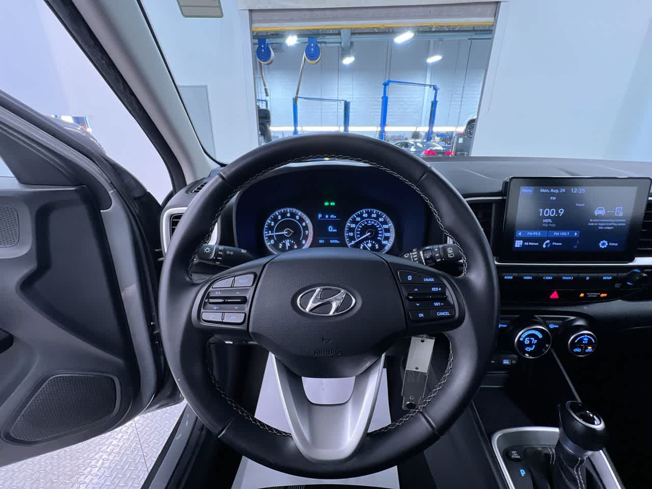 2022 Hyundai Venue SEL