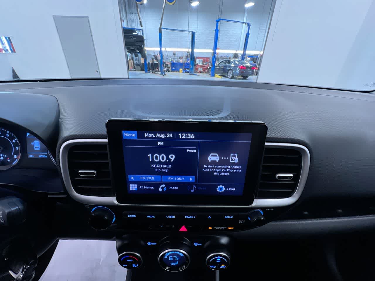 2022 Hyundai Venue SEL