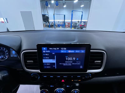 2022 Hyundai Venue SEL