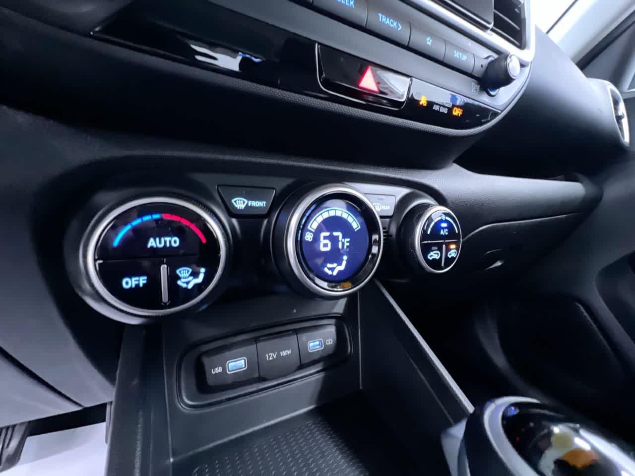 2022 Hyundai Venue SEL
