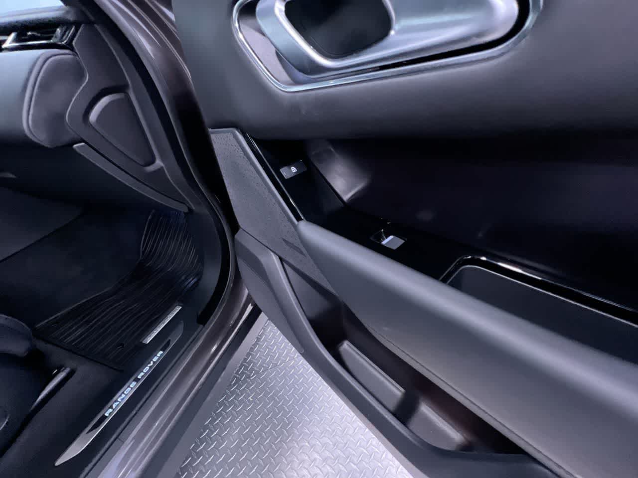 2026 Land Rover Range Rover Velar Autobiography