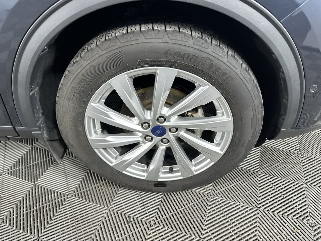 2022 Ford Escape Titanium