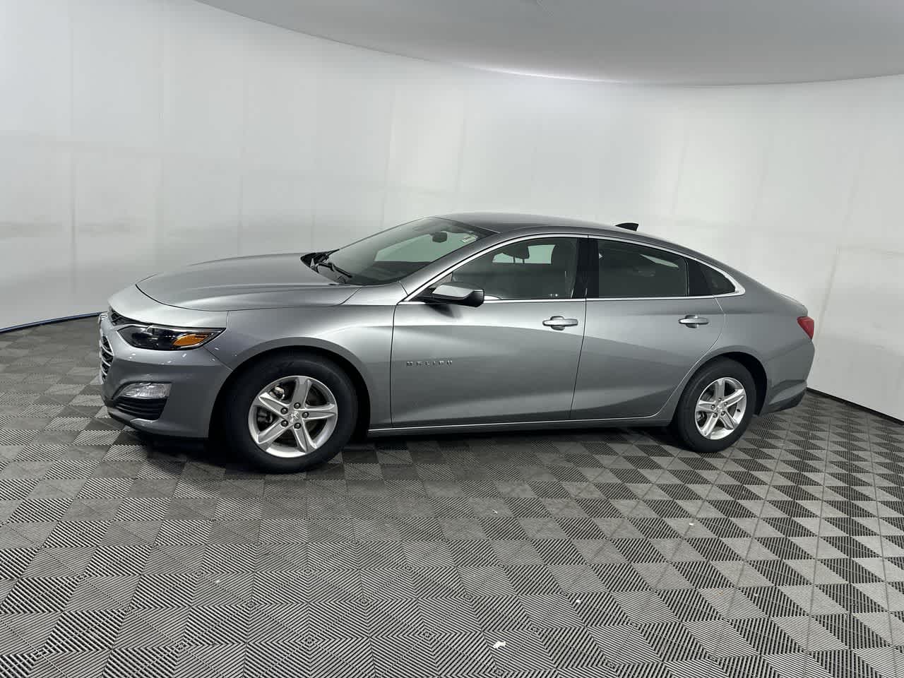 2024 Chevrolet Malibu LS