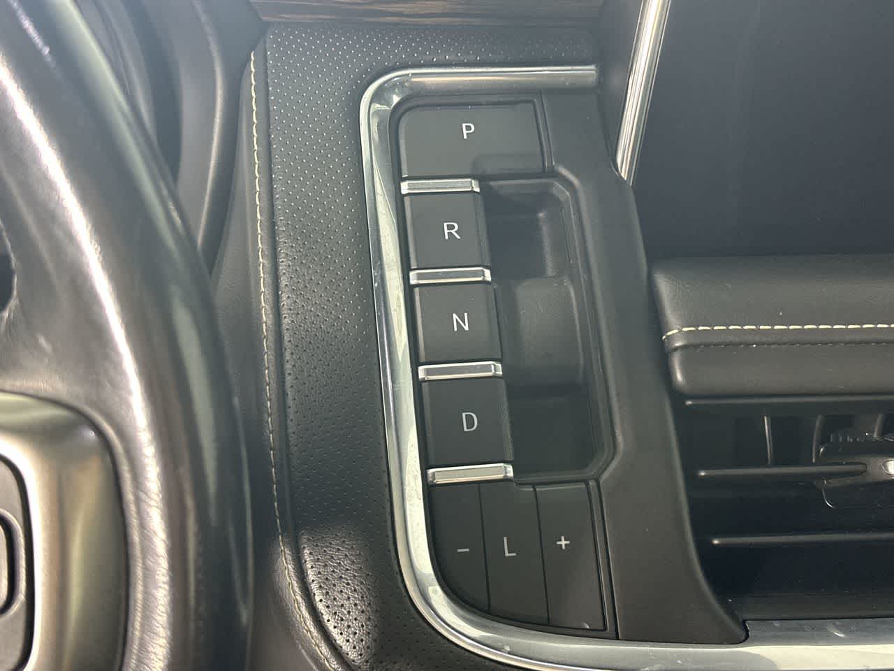 2022 Chevrolet Suburban Premier