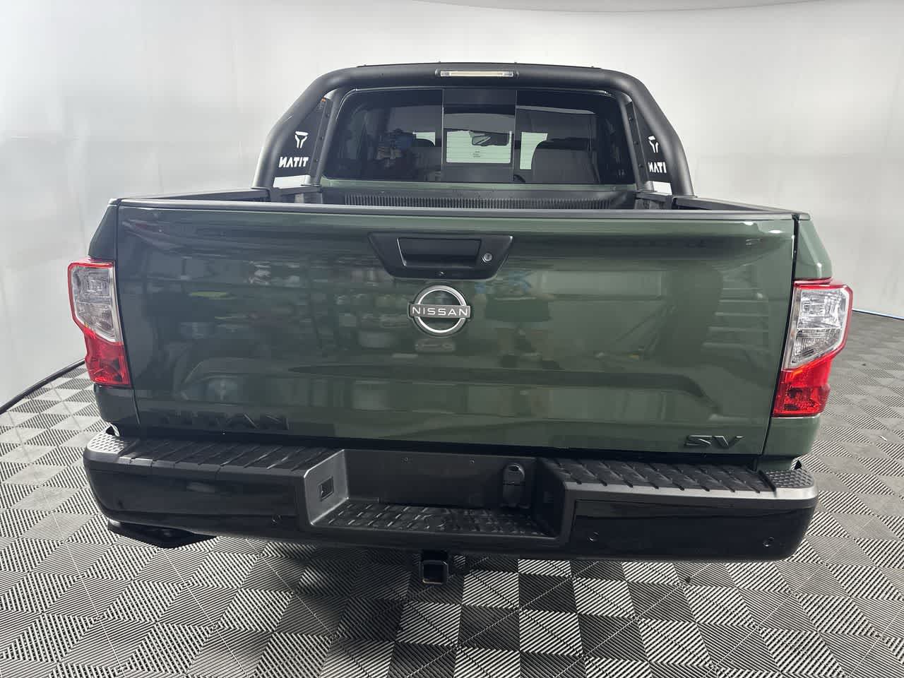 2024 Nissan Titan SV