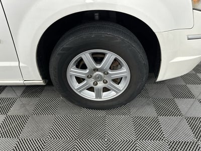 2010 Chrysler Town & Country Touring