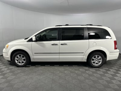 2010 Chrysler Town & Country Touring