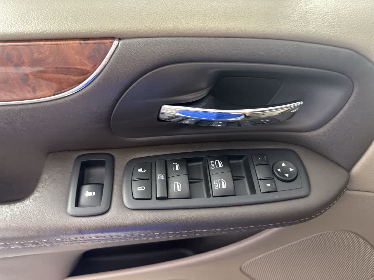 2016 Chrysler Town & Country Touring