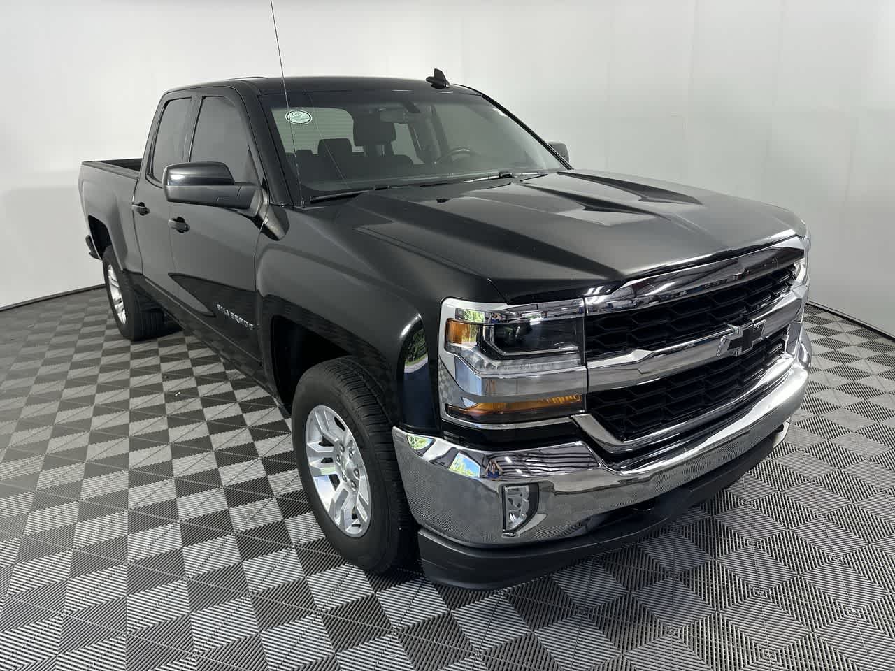 2019 Chevrolet Silverado LD LT