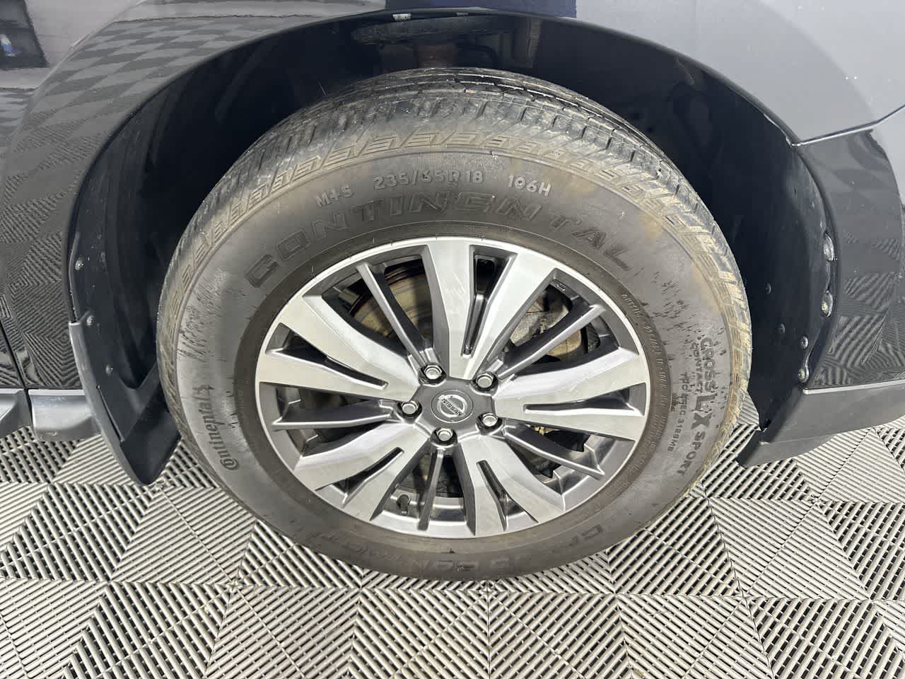 2020 Nissan Pathfinder SL