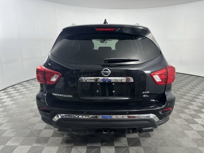 2020 Nissan Pathfinder SL