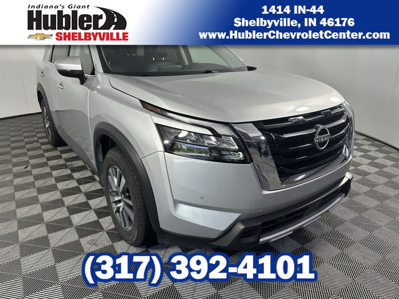 2025 Nissan Pathfinder SL