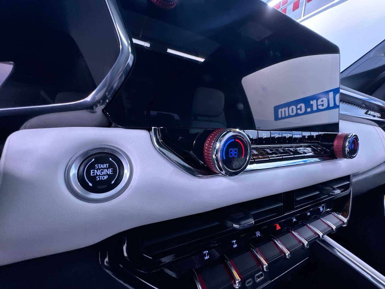 2023 GMC Canyon 4WD AT4X