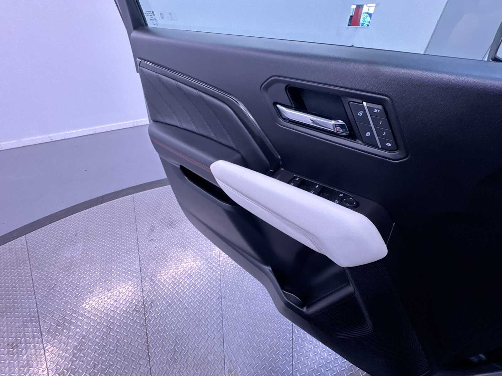 2023 GMC Canyon 4WD AT4X