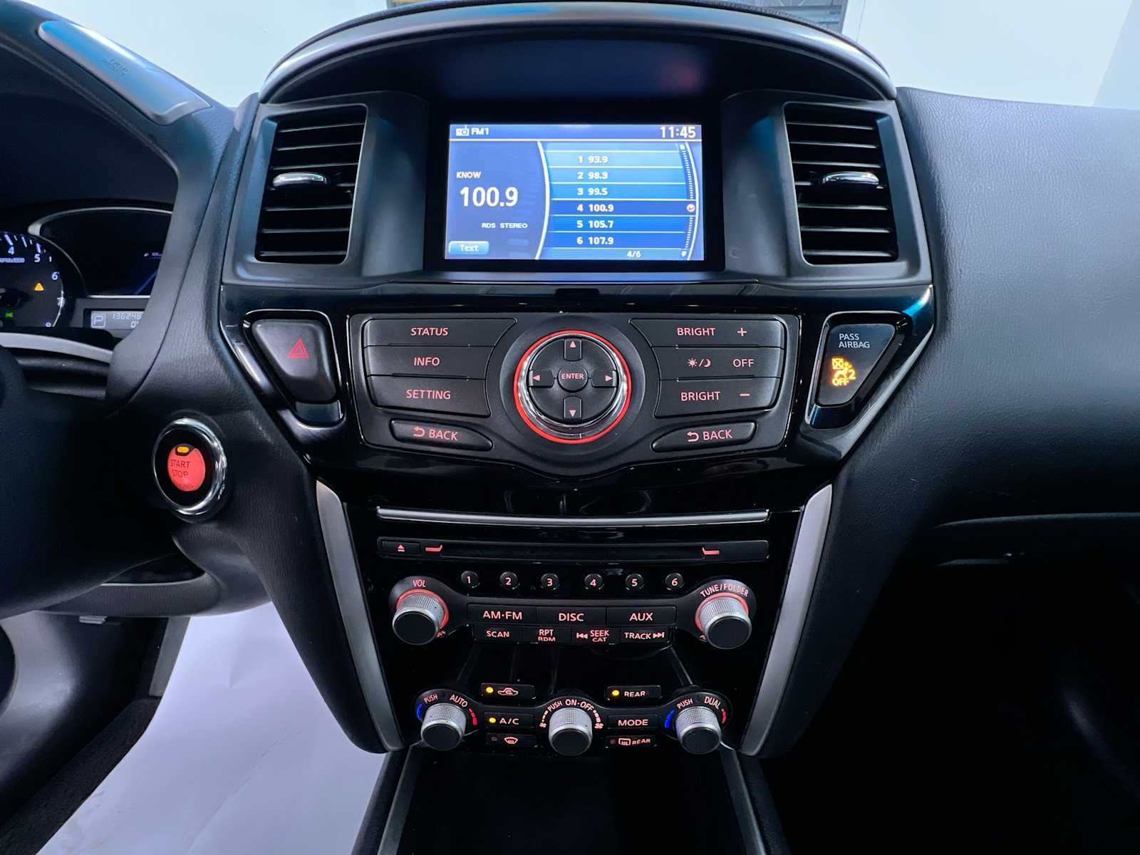 2014 Nissan Pathfinder SV