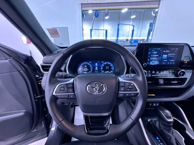 2025 Toyota Highlander XSE