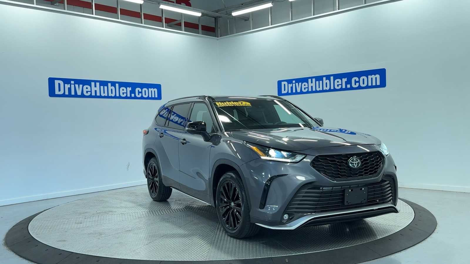 2025 Toyota Highlander XSE