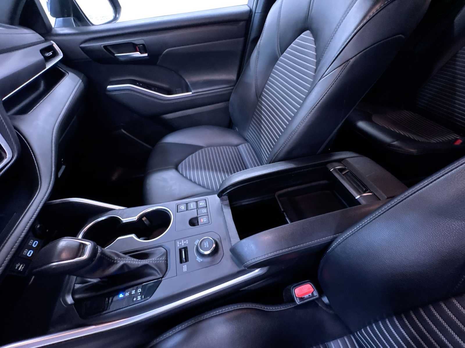 2025 Toyota Highlander XSE
