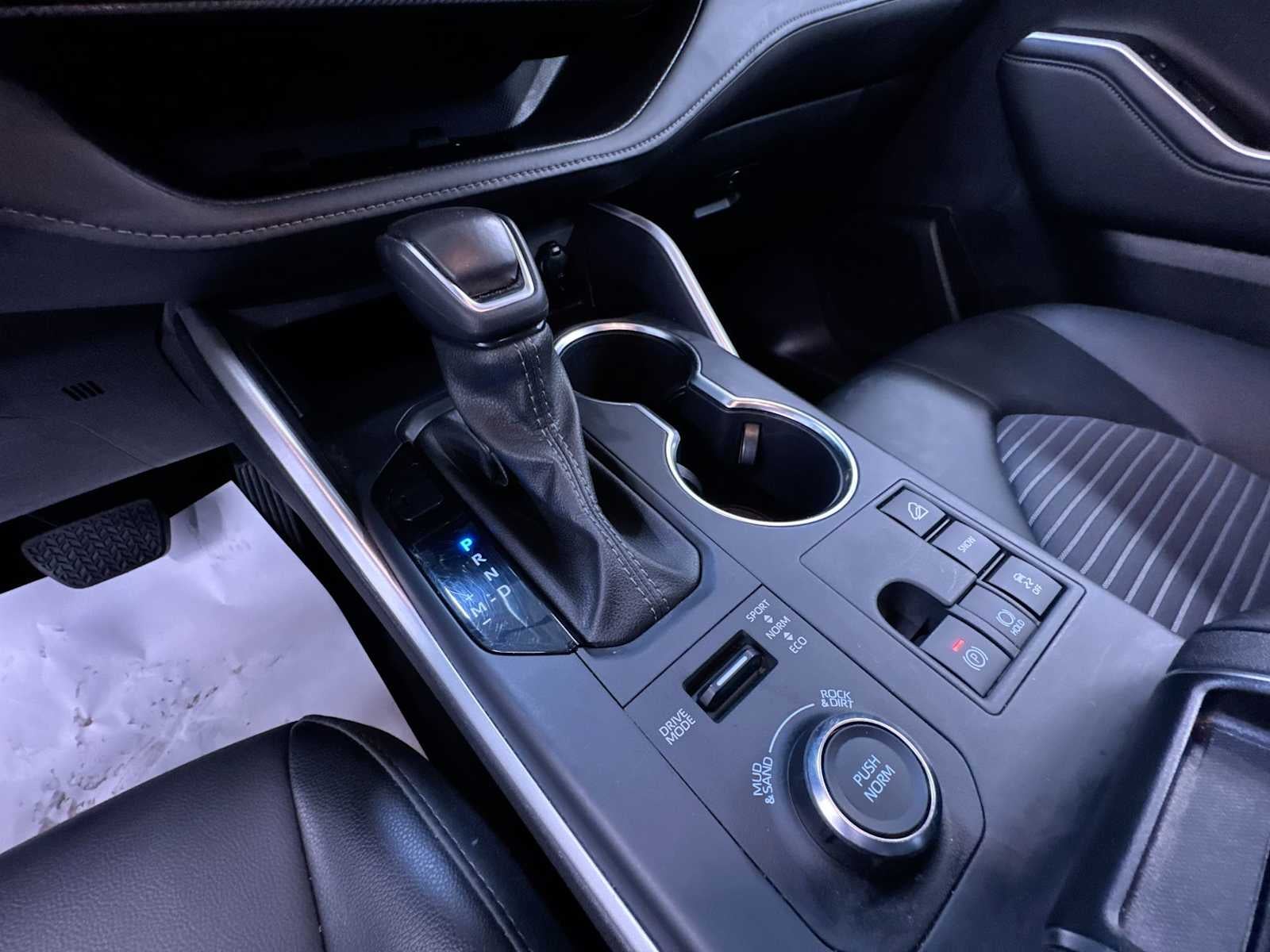 2025 Toyota Highlander XSE