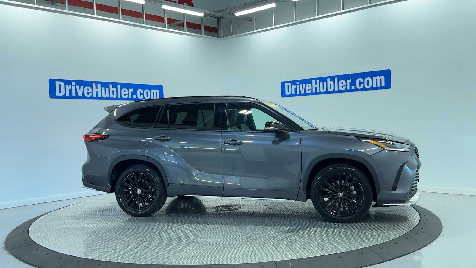 2025 Toyota Highlander XSE